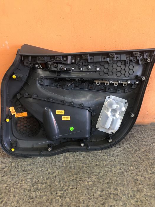 Карта передней левой двери на шевролет Болт