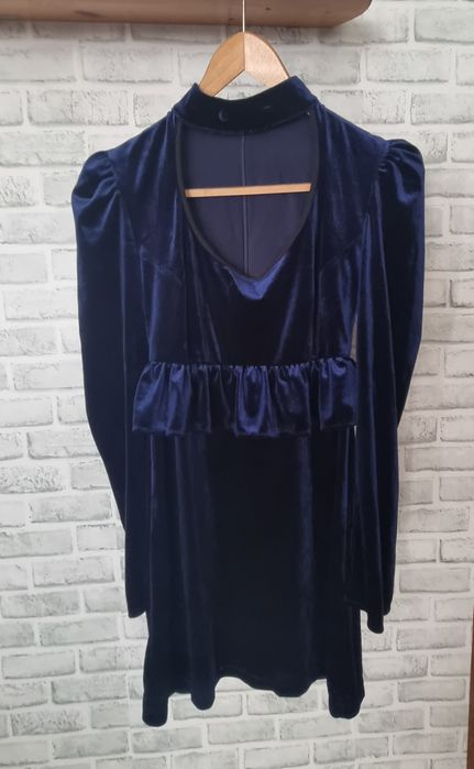 Sukienka welurowa Millie Mackintosh