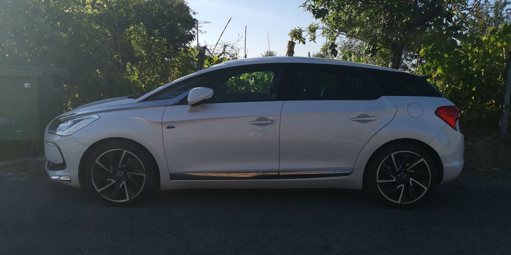 Ds5 Hybrid Full Extras