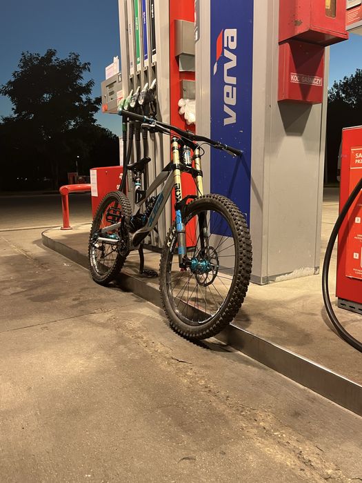 YT Industries Tues 2012