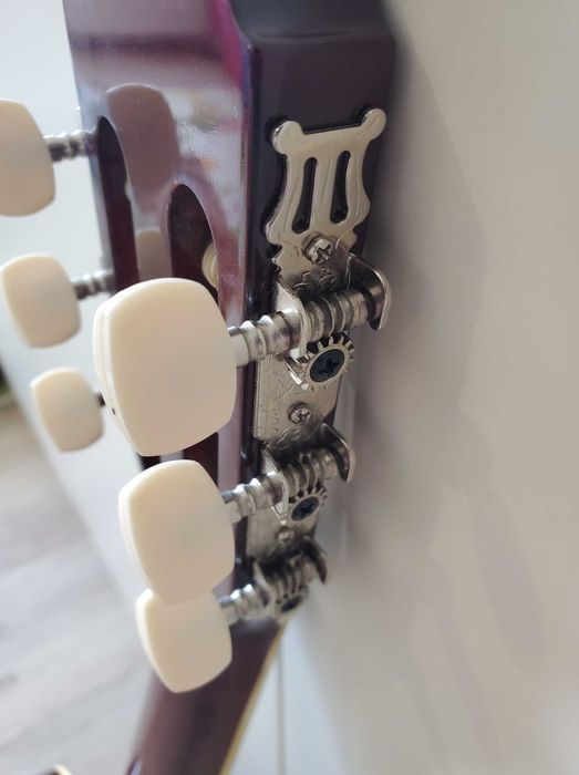 4/4 гітара класична нова бордова червона