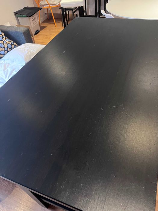 Conjunto Mesa Alta + 4 Cadeiras IKEA + 8 Capas Brancas – Cascais