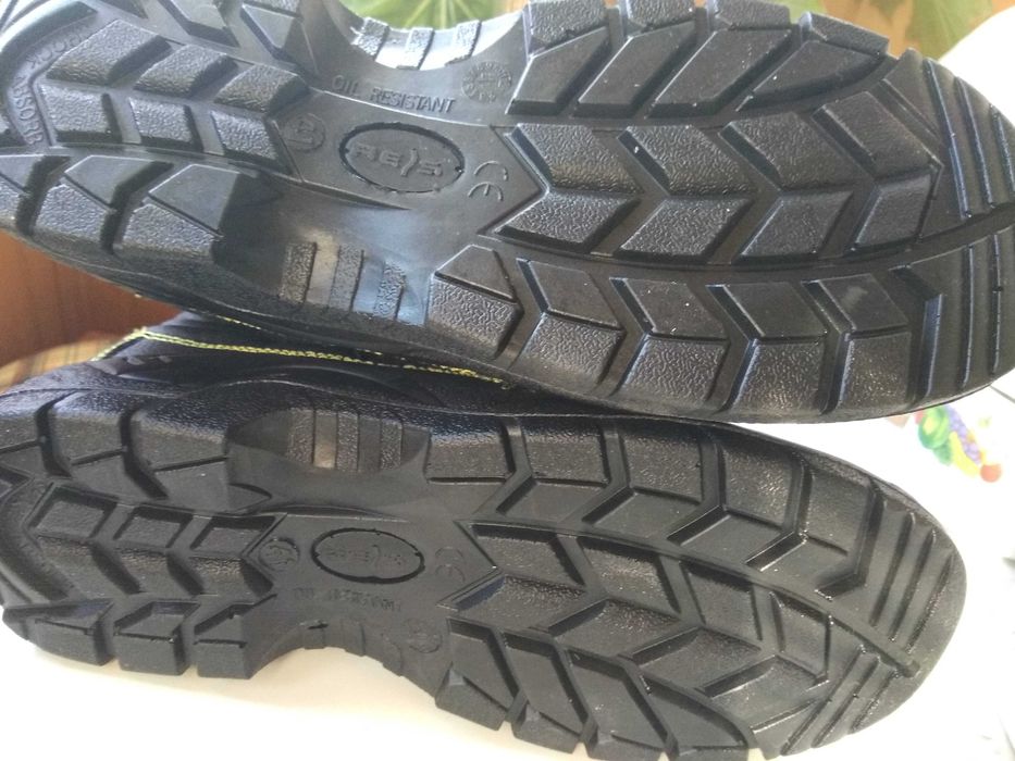 Ботинки р 40 защитные спецобувь зимние не скользящие  REIS-TO-OB