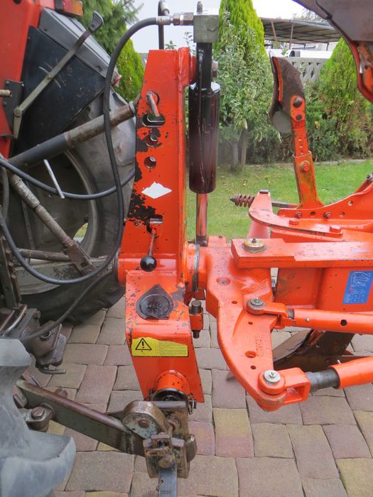Pług Kuhn master 4 skibowy ażurowy