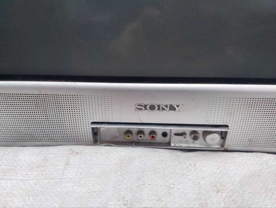 Продам неробочий телевізор Sony