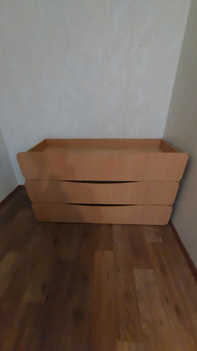 Продаю мебель:  тумба