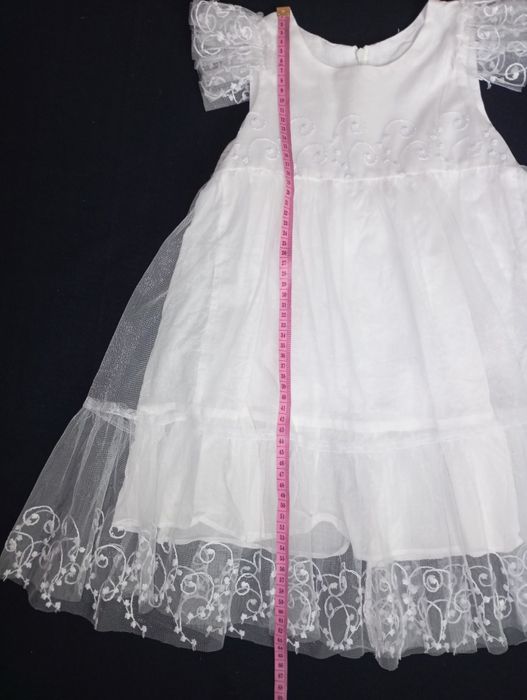 Святкова сукня на дівчинку 5-6років