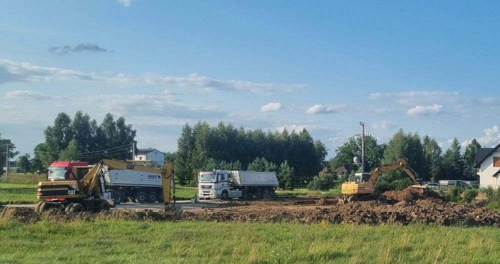 Usługi koparką Prace ziemne Niwelacja