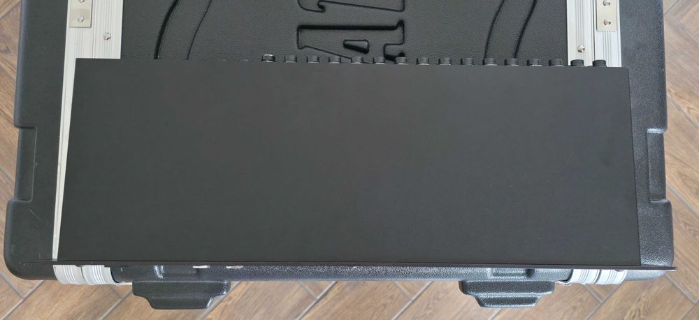 Voodoo Lab GCX Audio Switcher – Pętla efektów MIDI, stan bdb technicznie, zasilacz