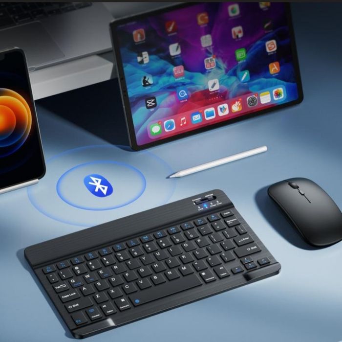 Портативная беспроводная Bluetooth - Клавиатура