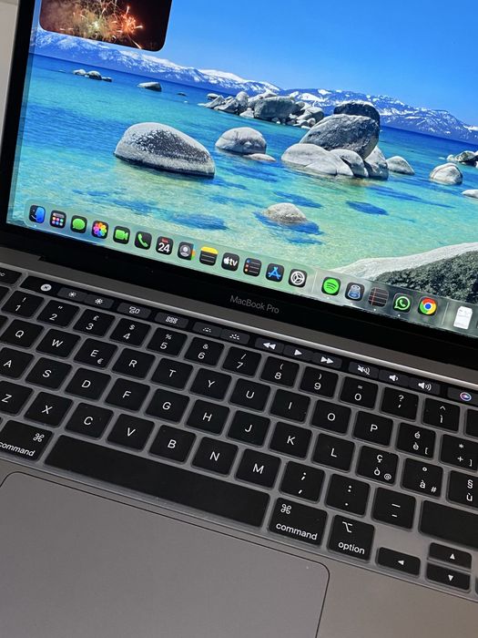 Apple MacBook Pro 13" (2020) Space Gray | Intel i5 Quad-Core | 16GB RAM | SSD 512GB | 4 Portas Thunderbolt | Impecável c/ Carregador | Aceito Retomas