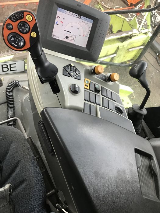 Комбайн Клаас тукано