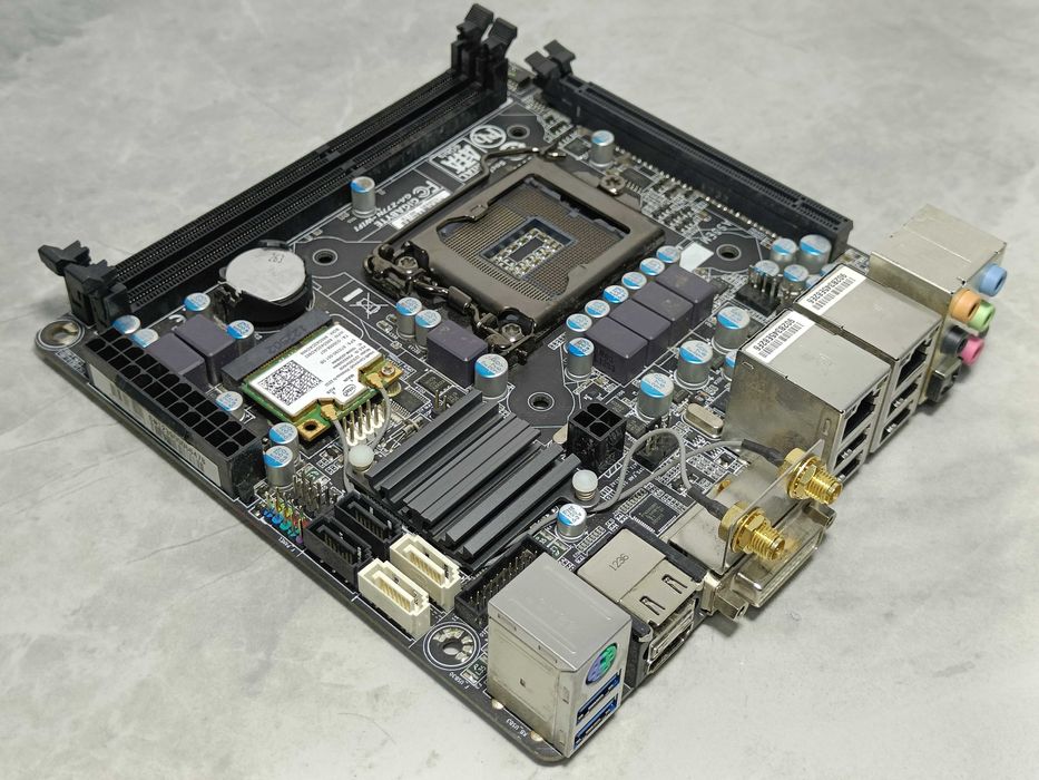 Материнська плата Gigabyte GA-Z77N-WiFi - MiniITX - LGA1155 з WiFi!