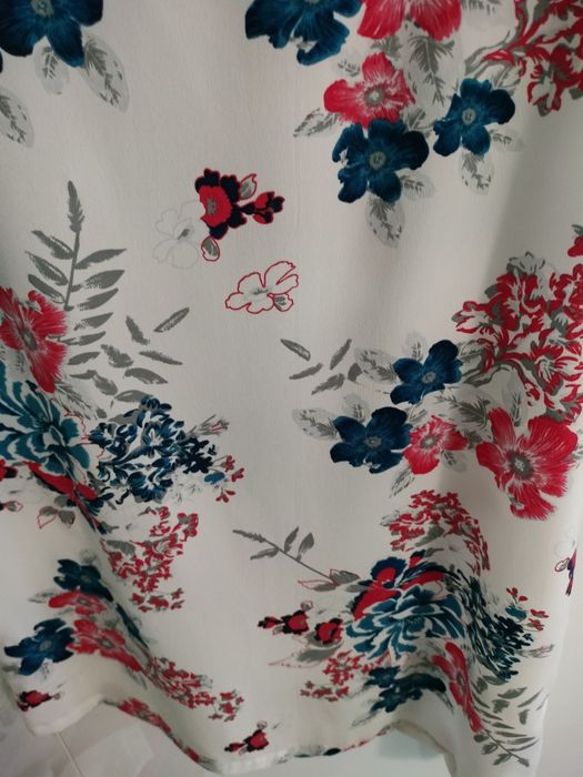 Sukienka w kwiaty rozmiar 36