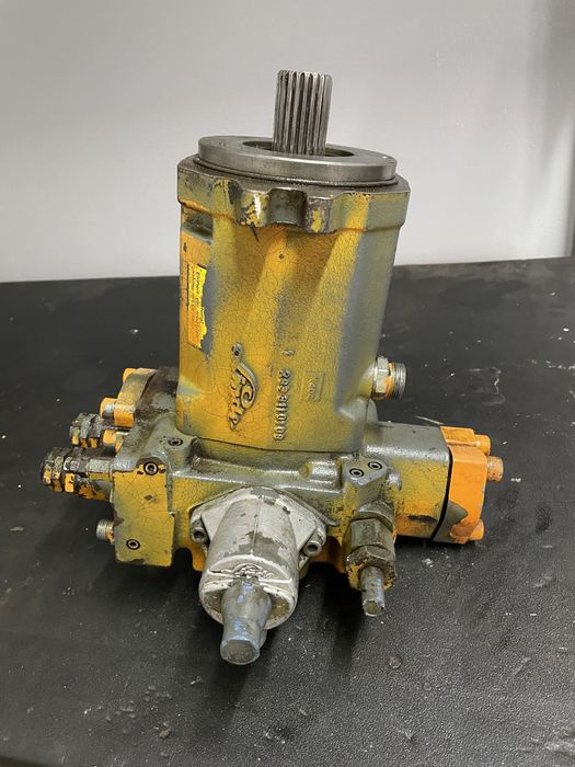 Linde silnik obrotu koparka liebherr r924B