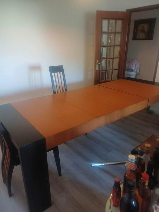 Mesa de sala 4 cadeiras