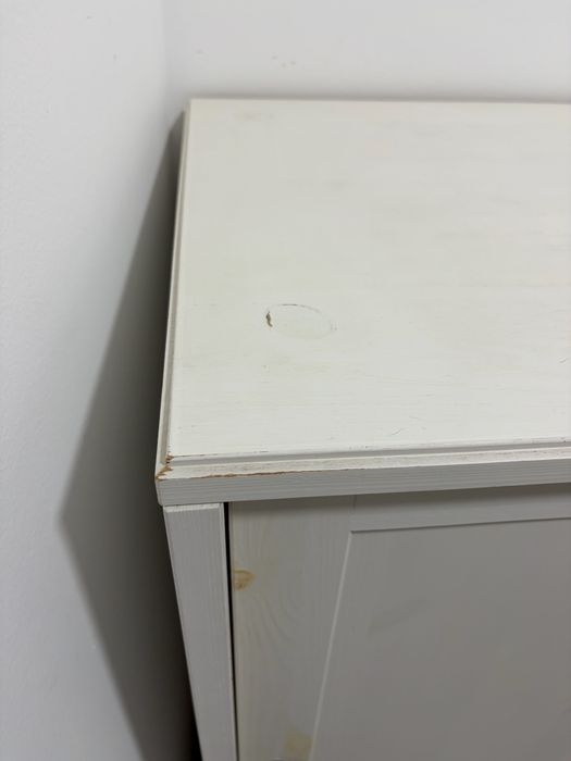 Aparador IKEA HAVSTA em pinho maciço – branco