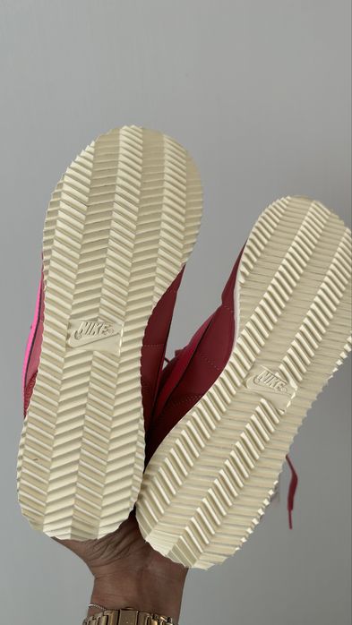 Sapatilhas Nike novas