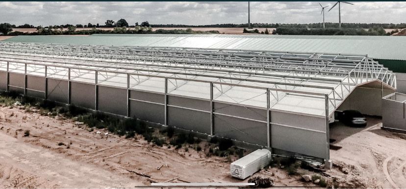 Konstrukcje stalowe, płyty warstwowe, hale, garaże, montaz