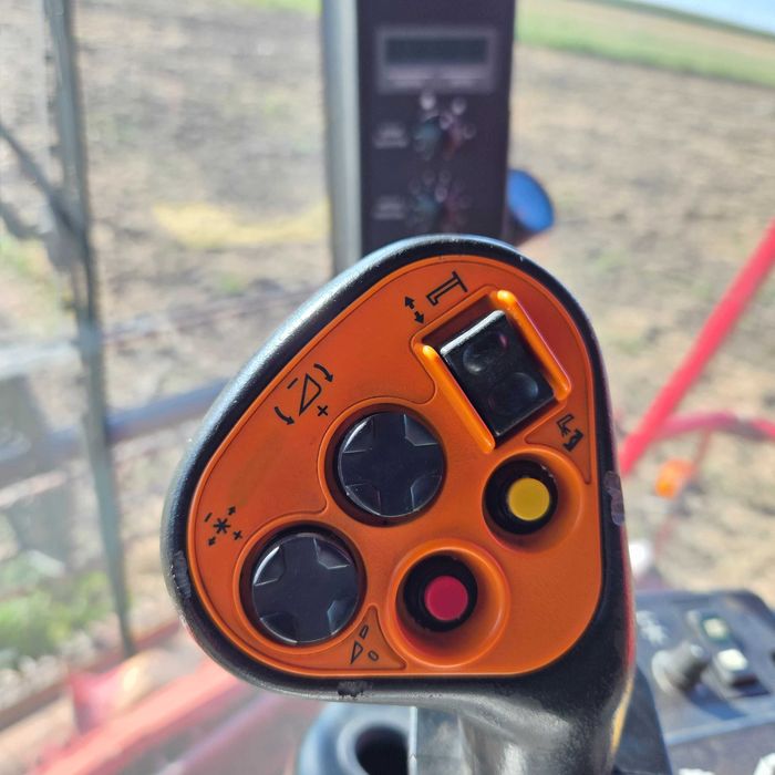 Свіжий комбайн case 2388