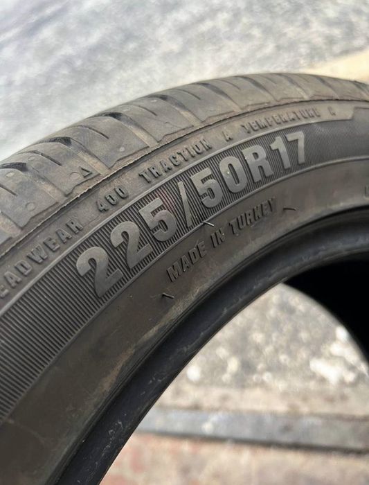 225/50/17 como novo 2 pneus
