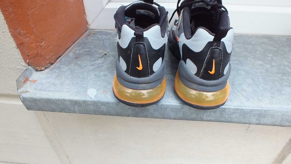 Super buty sportowe marki Nike Air 270 react w roz 39