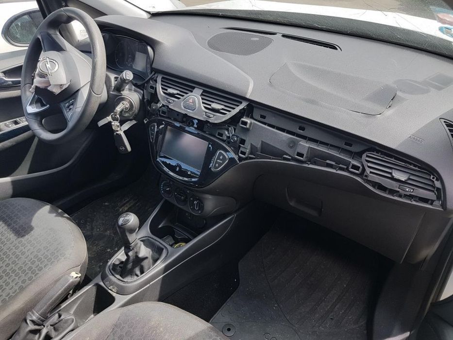 Opel Corsa 2017 para peças
