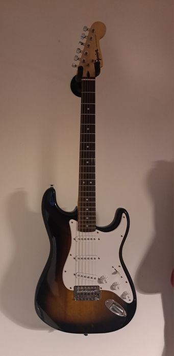 Guitarra Squier Stratocaster