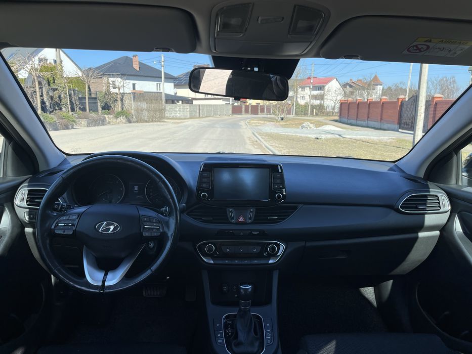 Оренда авто Робота в Таксі