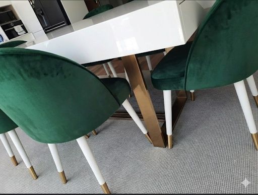 Mesa Jantar Extensível Branco Alto Brilho com Base Inox Dourado