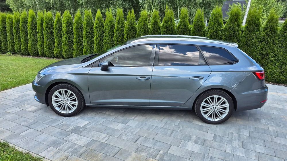 Seat Leon pierwszy właściciel, nowe opony i komplet hamulców p + t