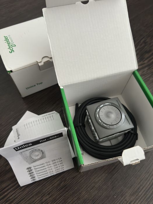 Regulator temperatury Schneider Electric Unica MGU3.503.12