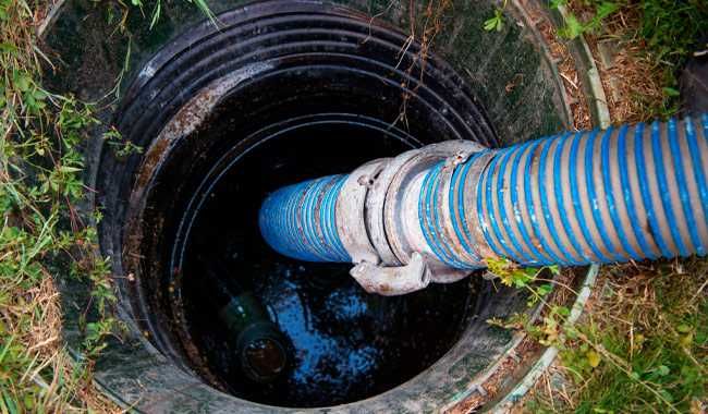 Limpeza de esgotos, impermeabilização de paredes e construção de muros