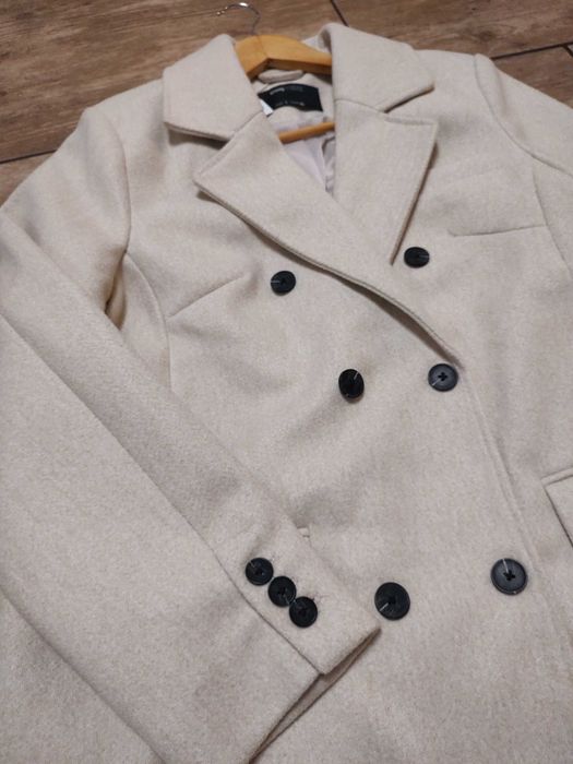 Śliczny nowy płaszczyk