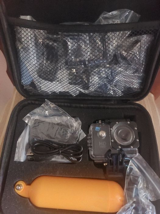 Maquina filma e tira fotografias