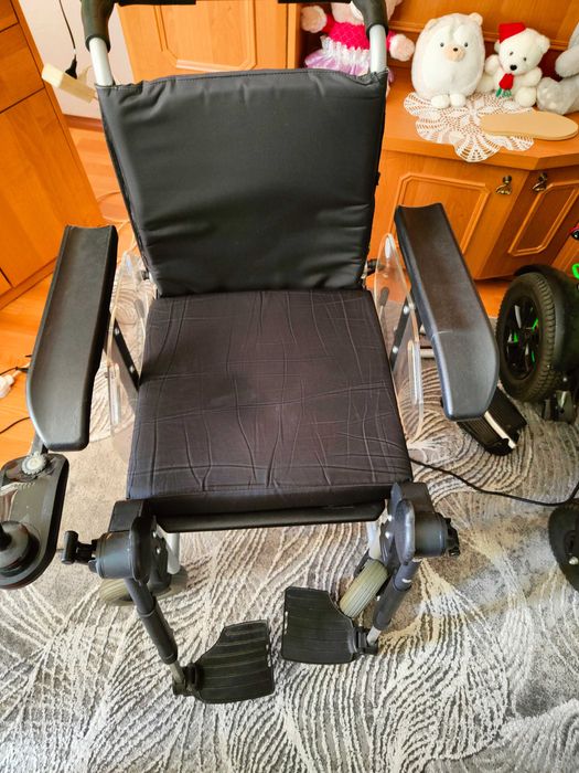 Sprzedam wózek inwalidzki elektryczny