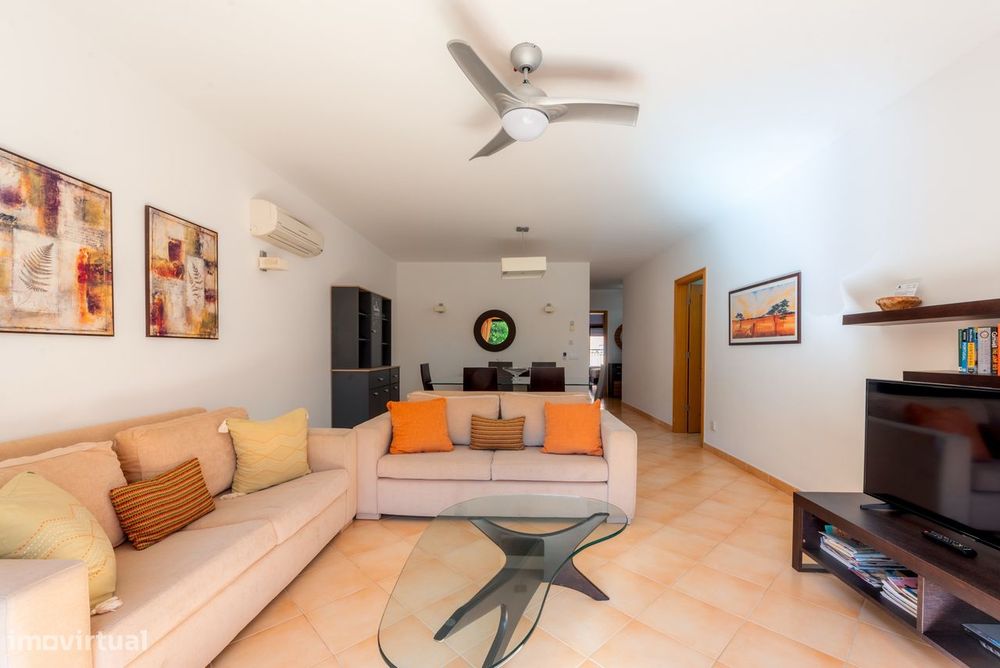 Apartamento de Luxo na Baía da Luz