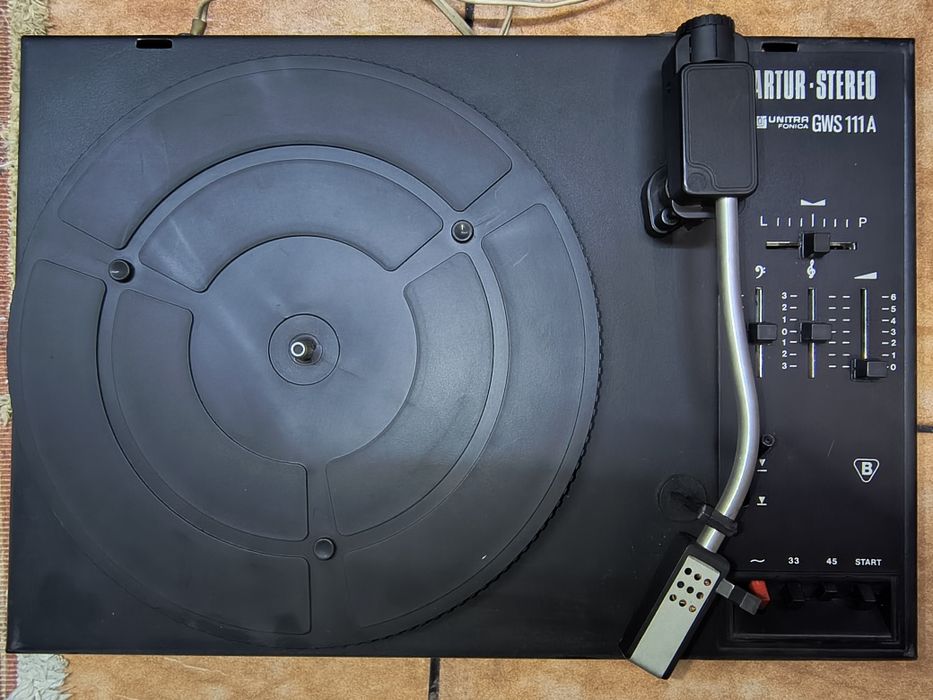 Unitra Fonica Artur Stereo GWS-111A – gra, brak regulacji, PRL
