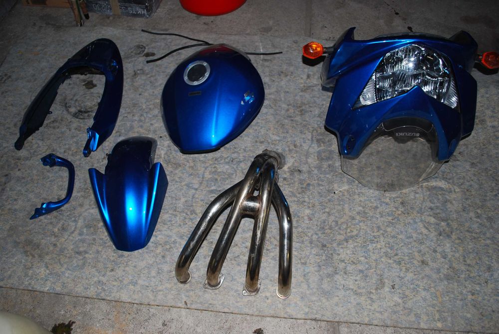 SUZUKI BANDIT 2009 część owiewki silnik lagi koło