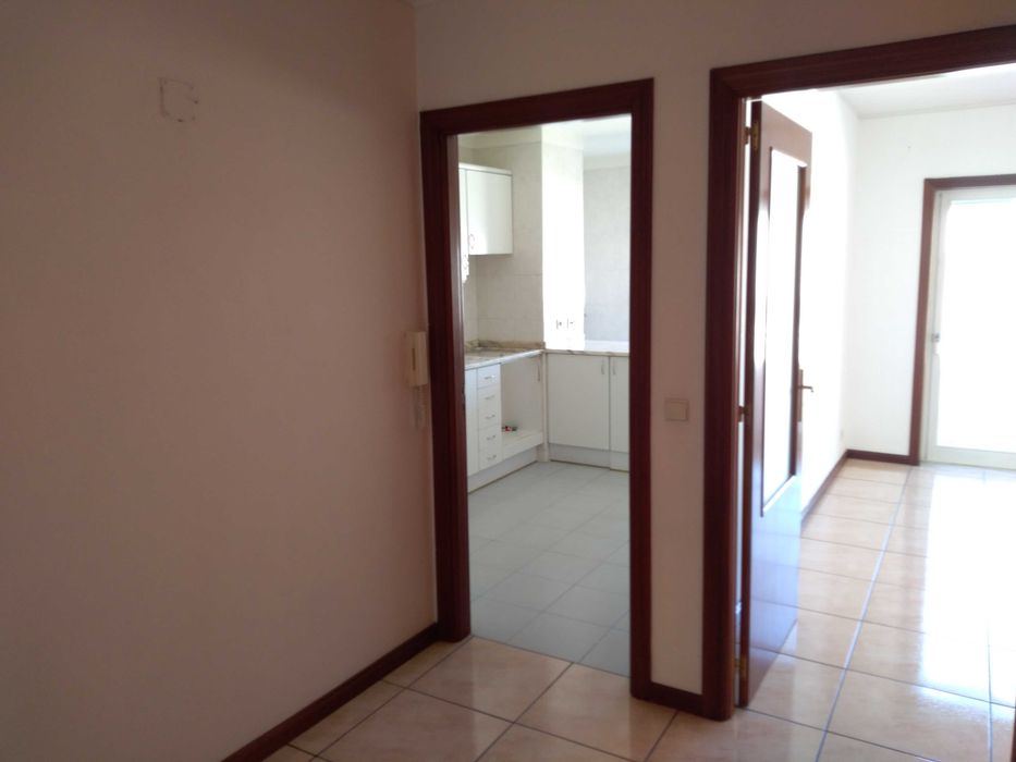 Arrenda-se Apartamento T2 Valongo