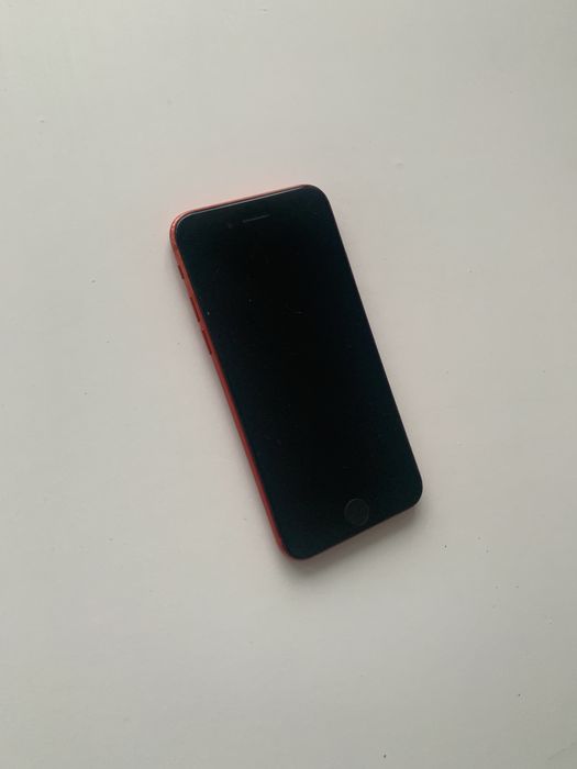 Iphone 8 в гарному стані