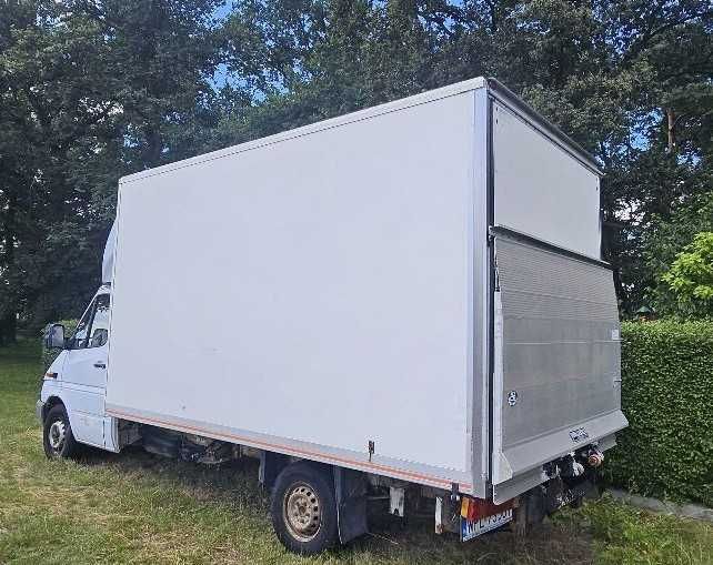 Mercedes Benz Sprinter Kontener Winda