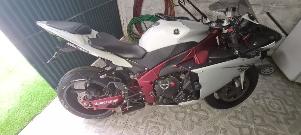 Vendo ou troco Yamaha r1 crossplane