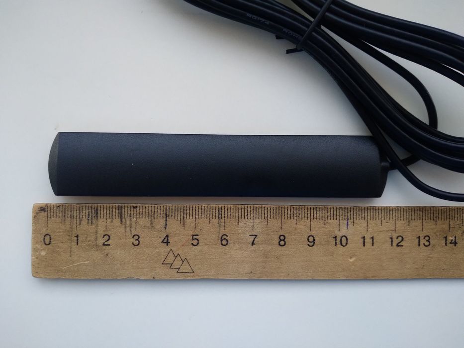 Антена  автомобільна на  лобове  скло