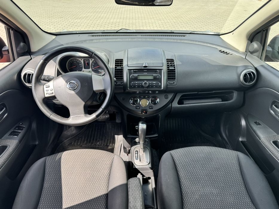 Нісан ноте 1.6 бензин  Автомат