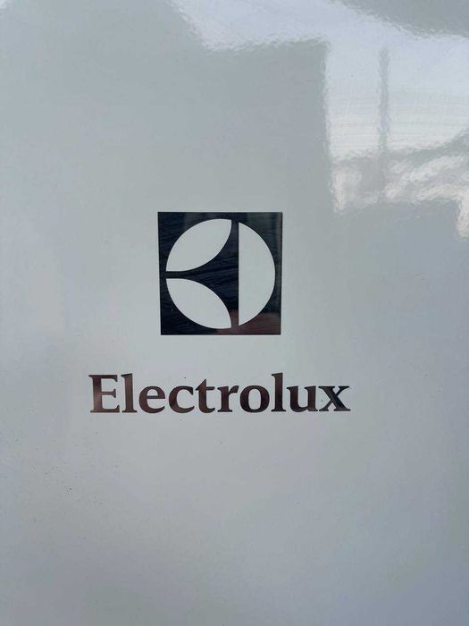 Холодильник б/в Electrolux 200cм Білий крапельний #07336