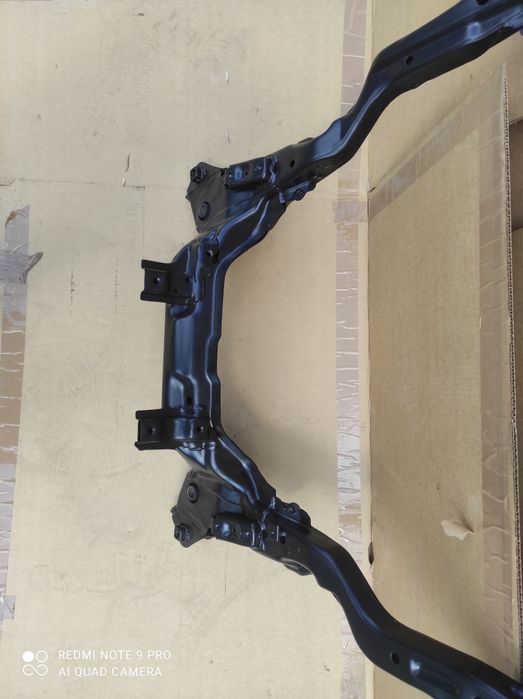 Подрамник балка підрамник Hyundai Elantra Елантра