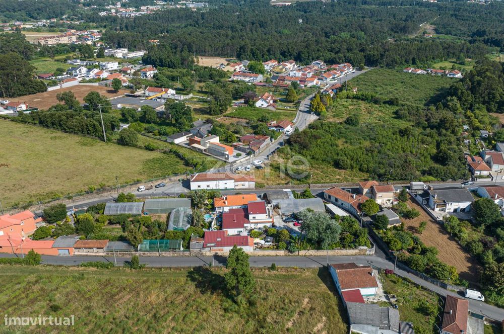 Terreno com Projeto Aprovado para Moradia T2 | Grijó – VNG