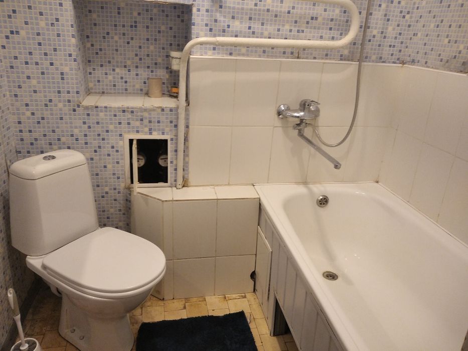 3 этаж. Газ. Улица Новодарницкая, 32.Продам 1 комн. кв.