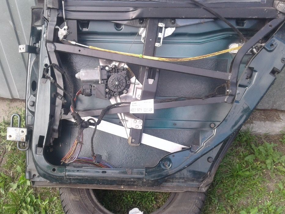 AUDI A6 C5 AVANT Kombi Drzwi Prawy Tył LZ6H Szyba Podwójna 1996 > 2001